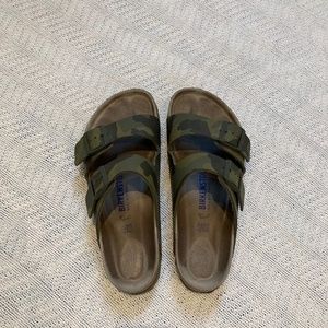 Birkenstock Arizona Two Strap Sandals Camo  Size 42 / Men's 9 or 9.5